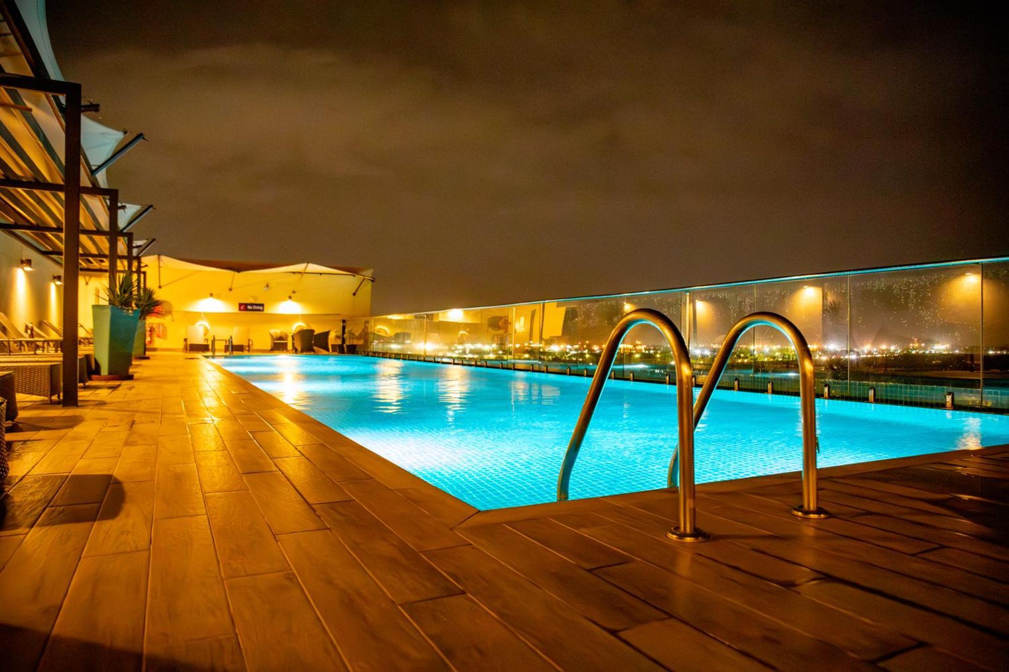 होटल Hilton Garden Airport 4*
